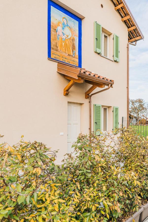La Tenuta Di Santo Stefano Agri Resort & Spa Fossano Bagian luar foto