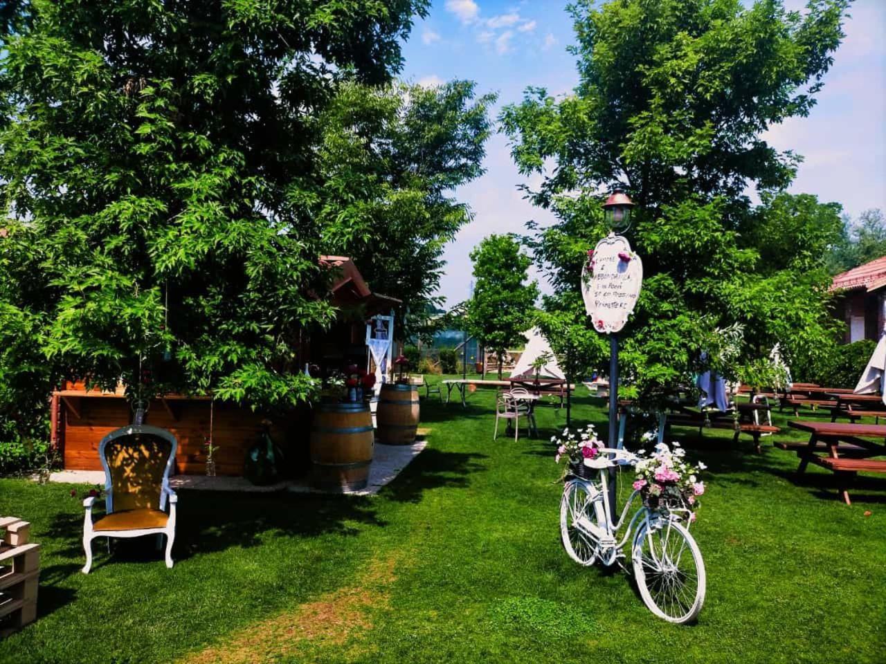 La Tenuta Di Santo Stefano Agri Resort & Spa Fossano Bagian luar foto