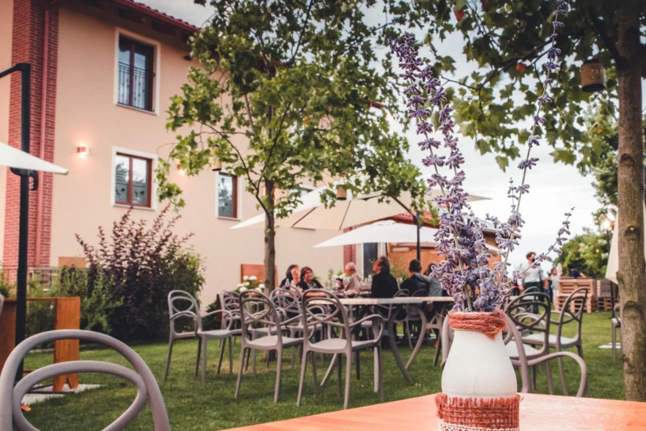 La Tenuta Di Santo Stefano Agri Resort & Spa Fossano Bagian luar foto